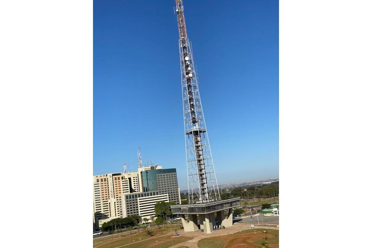 Flat Encantador No 7º Com Vista Pra Torre De Tv Brasilia Esterno foto